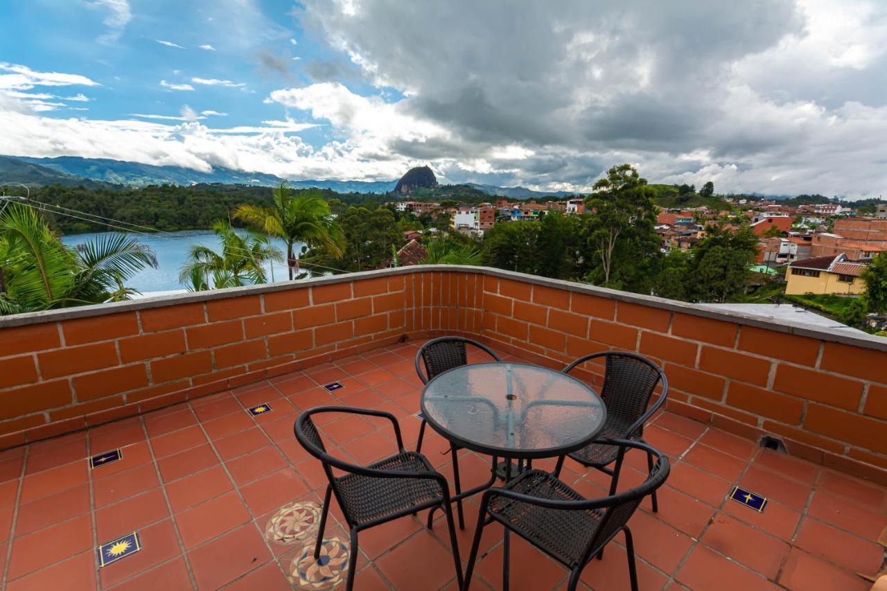 Hotel Le Chateau Guatape Guatapé Exterior foto